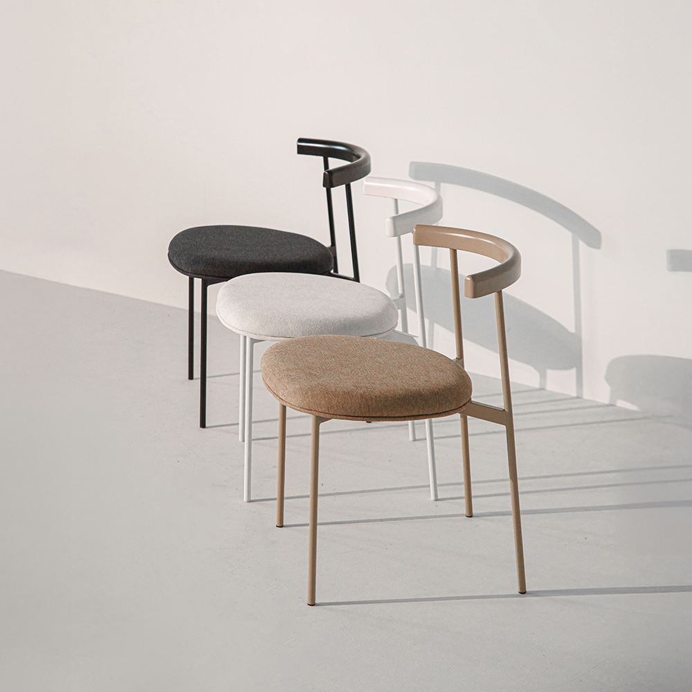 킨디 식탁의자 카페 인테리어 기능성 패브릭