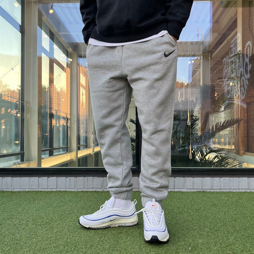 나이키 착용 샷 1