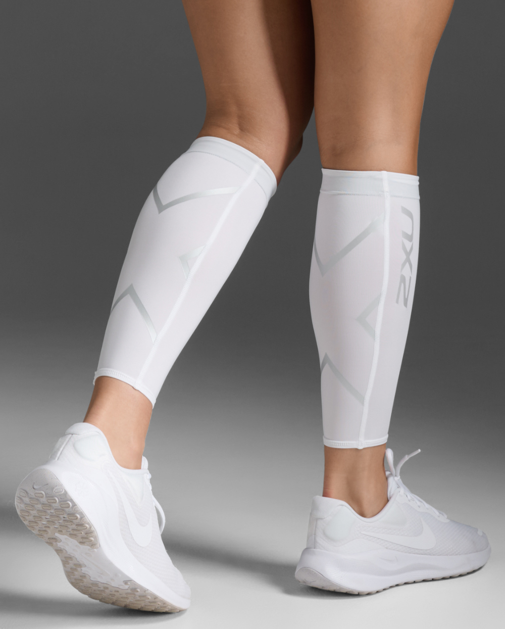2XU 카프슬리브 컴프레션 카프 가드 종아리 보호대 UA1987BWHT-WHT - 상세 이미지 3