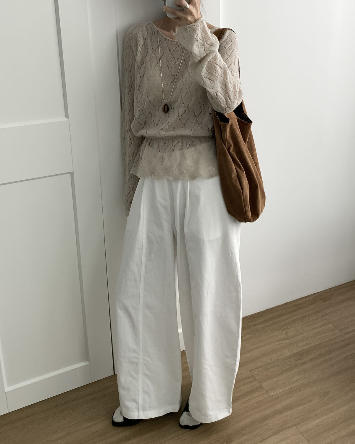 [일부당일] 니스 커브팬츠 코튼 와이드 뒷밴딩 절개 슬랙스 웨어링무드 (3c) - 상세 이미지 5