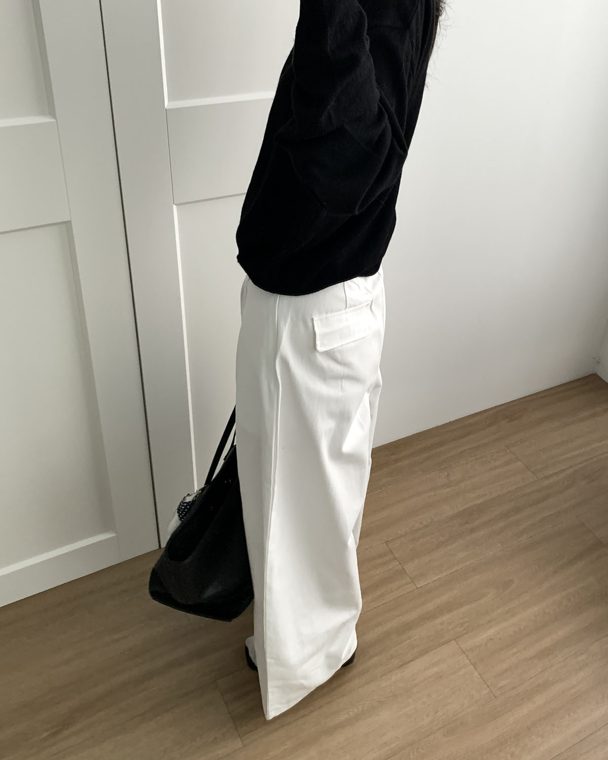 [일부당일] 니스 커브팬츠 코튼 와이드 뒷밴딩 절개 슬랙스 웨어링무드 (3c) - 상세 이미지 3