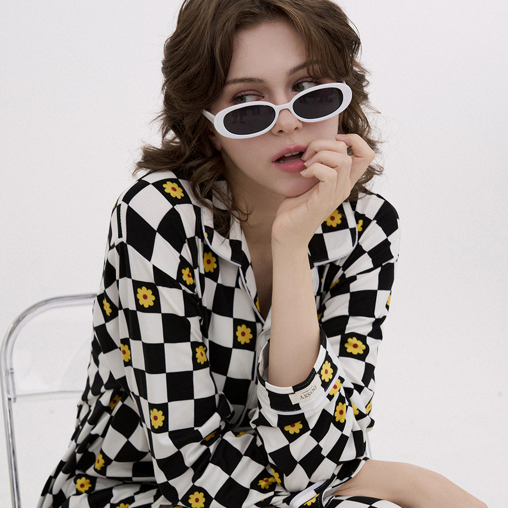 [도씨] 소프킨 플라워체커 긴팔 카라 커플 잠옷 세트 홈웨어 제품 이미지