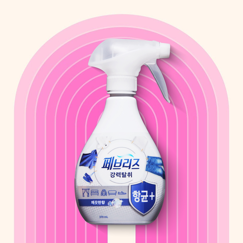 페브리즈 항균플러스 깨끗한향 섬유탈취제 370ml 향균 강력탈취 - 메인 이미지