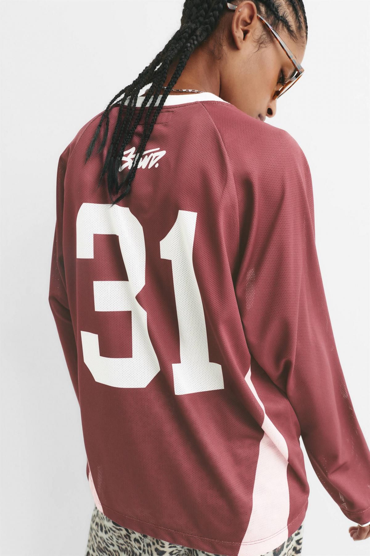 풀앤베어 스트리트 풋볼 테크니컬 STWD 긴팔 티셔츠 7152/347 MAROON - 상세 이미지 4