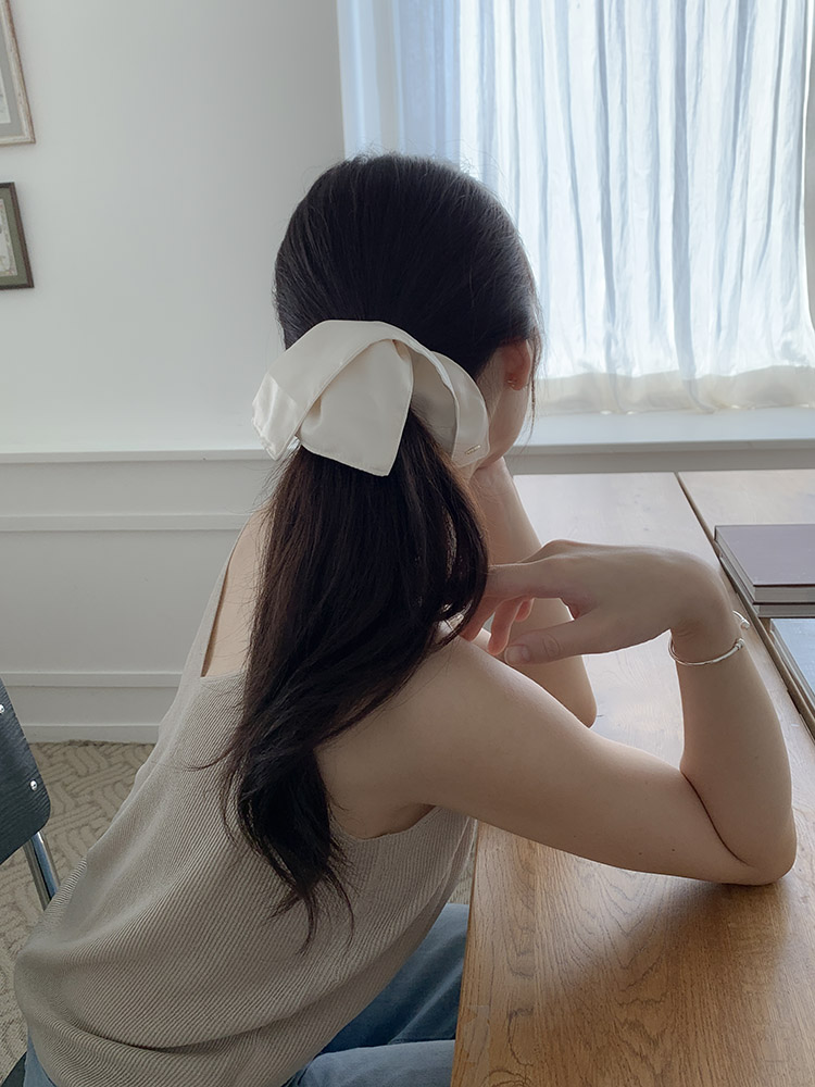 [자체제작] 드뮤어 반다나 스크런치 - 스퀘어 사각 새틴 실키 빅사이즈 곱창 헤어밴드 이미지 3