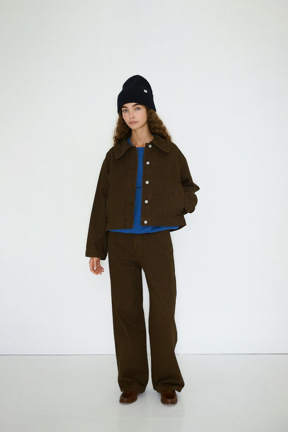 타이니코튼 브라운 스트라이프 크롭 데님 재킷 AW25-704S36 ONE COLOR - 상세 이미지 5
