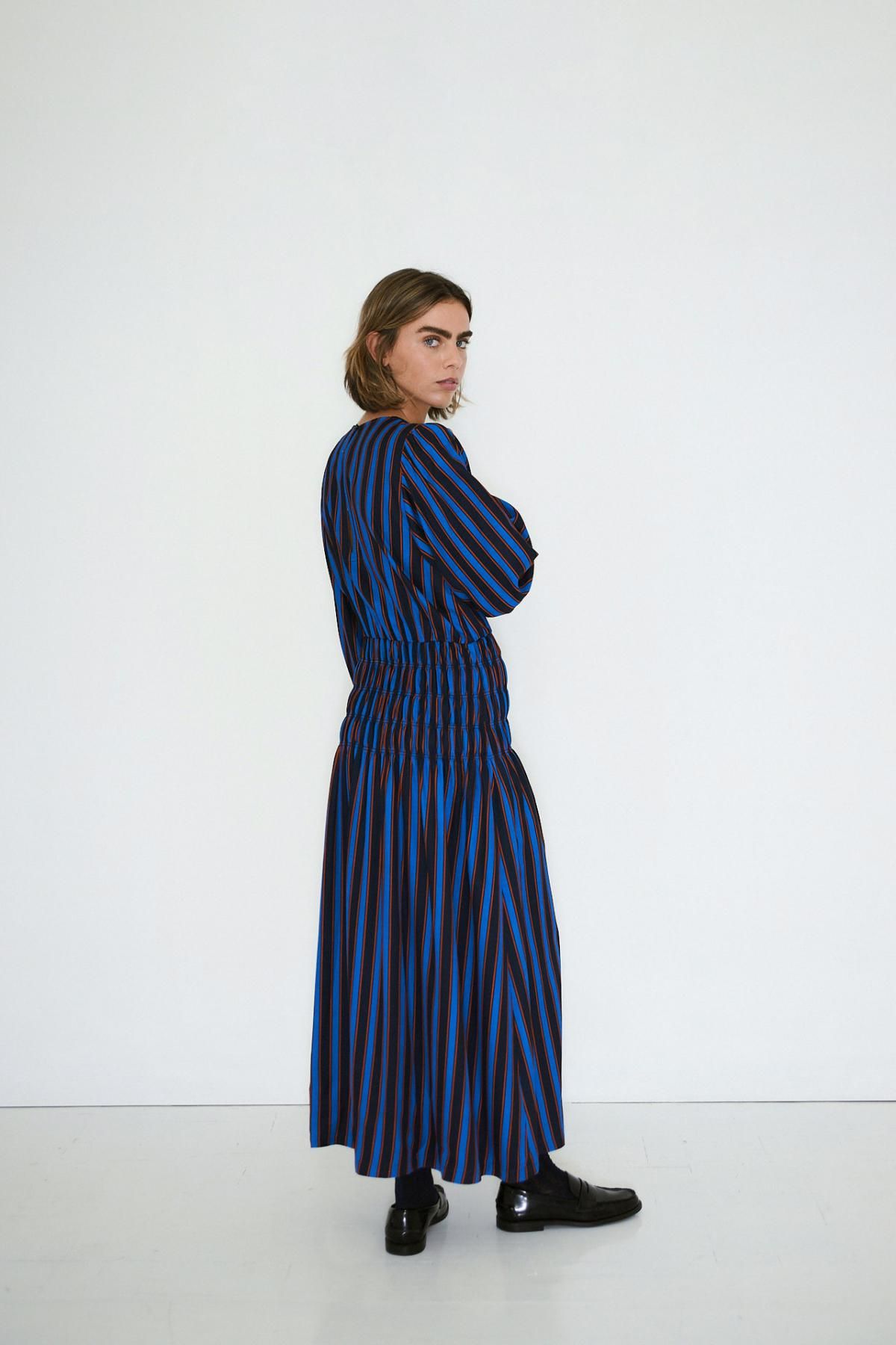 타이니코튼 스트라이프 네이비 미디 원피스 AW25-619107 ONE COLOR - 상세 이미지 5