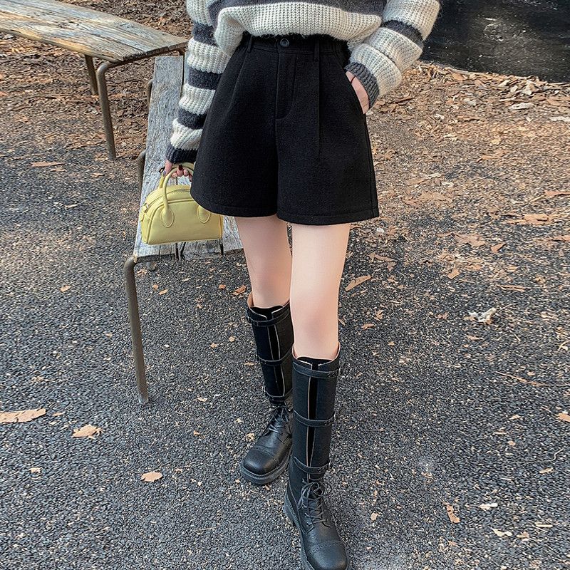 여성 울 하이웨이스트 와이드 숏팬츠 캐주얼 반바지 A라인 슬림핏 올매치 스타일 가을 데일리 착용감 좋은 모던한 디자인 - 상세 이미지 4