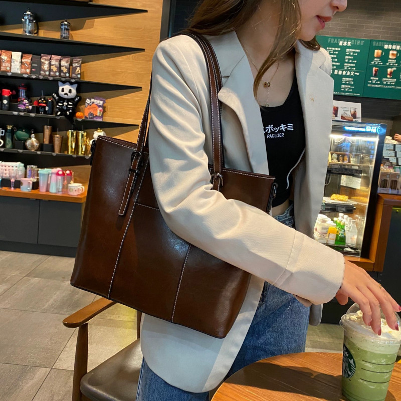 소가죽 여성 가방 대용량 숄더백 실용적인 데일리 패션 디자인 편안하고 캐주얼한 외출용 가방 - 메인 이미지
