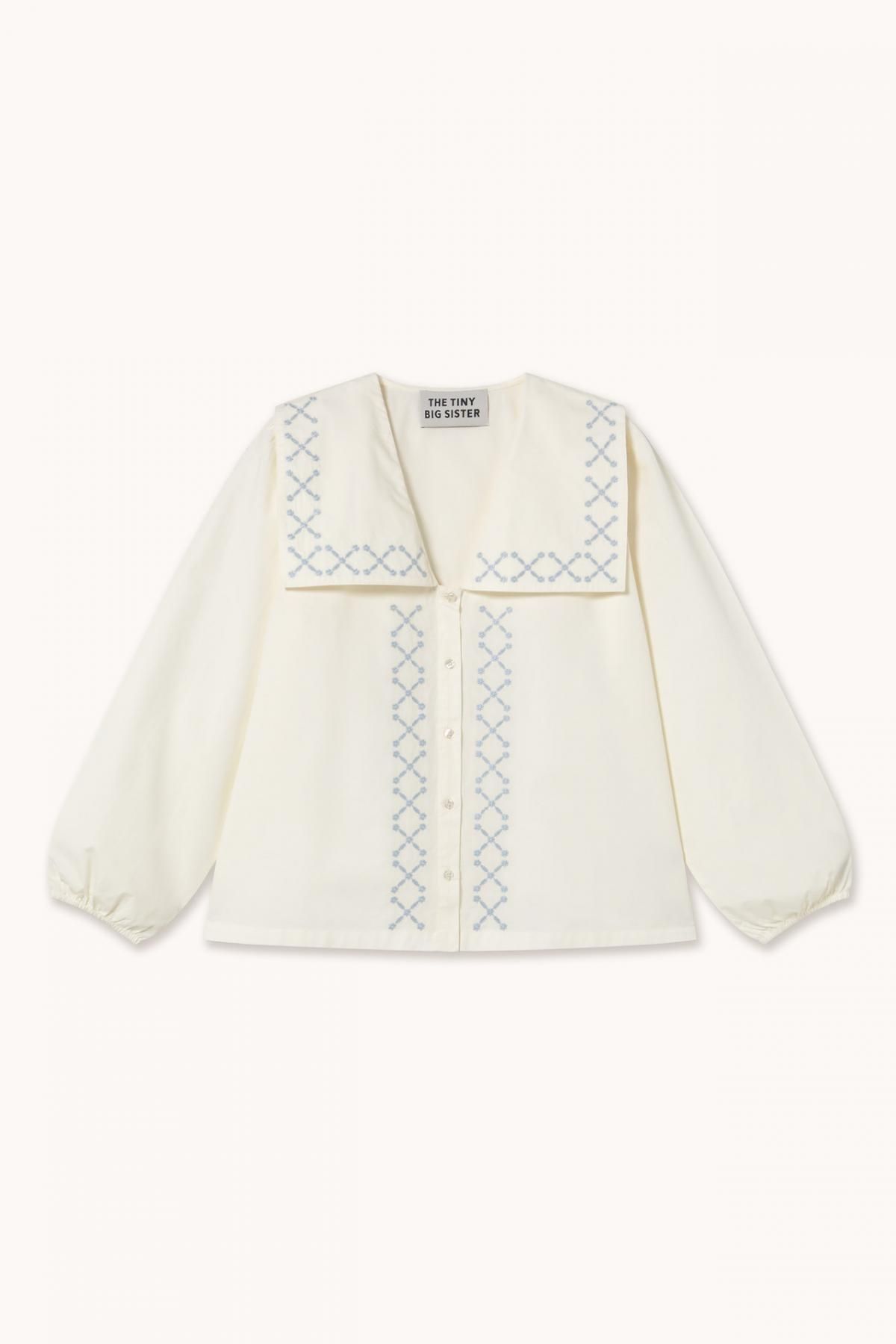 타이니코튼 에스닉 자수 오프화이트 블라우스 AW25-799104 ONE COLOR - 메인 이미지