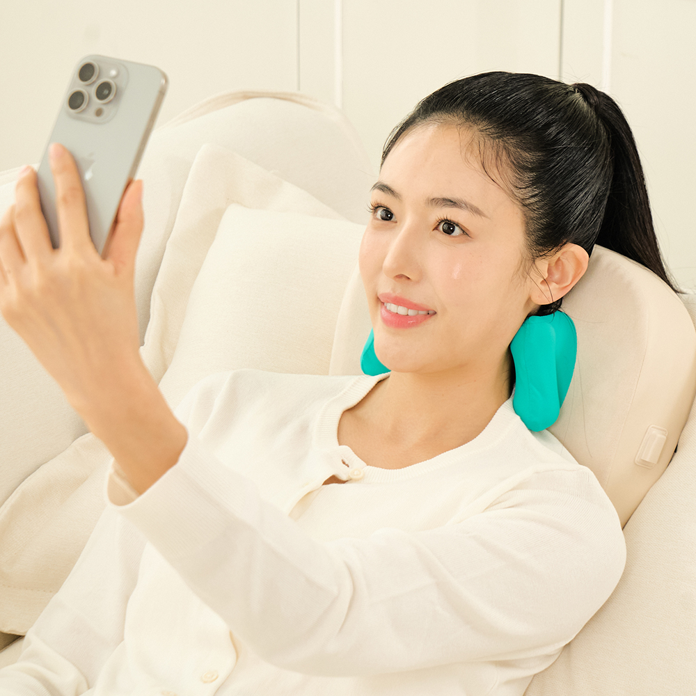 휴플러스 목 어깨 베개 마사지기 안마기