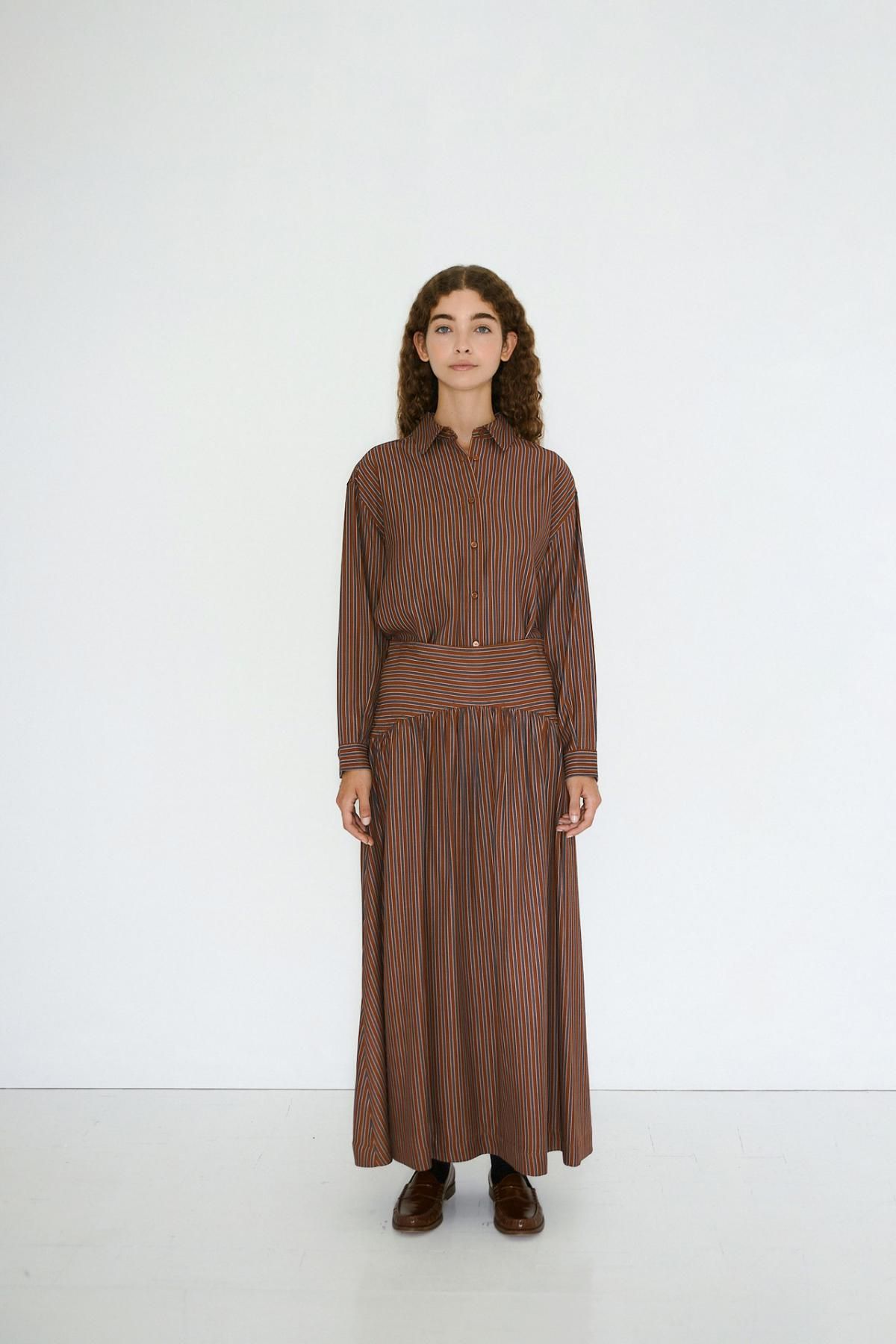 타이니코튼 스트라이프 브라운 미디 스커트 AW25-616M06 ONE COLOR - 상세 이미지 3