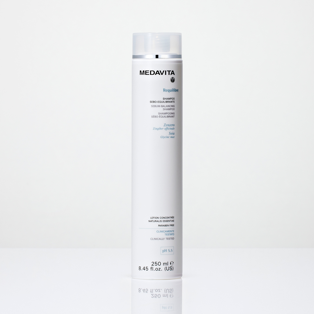 메다비타 세범 밸런싱 지성 샴푸 정수리냄새 지성두피샴푸 250ml - 상품 이미지