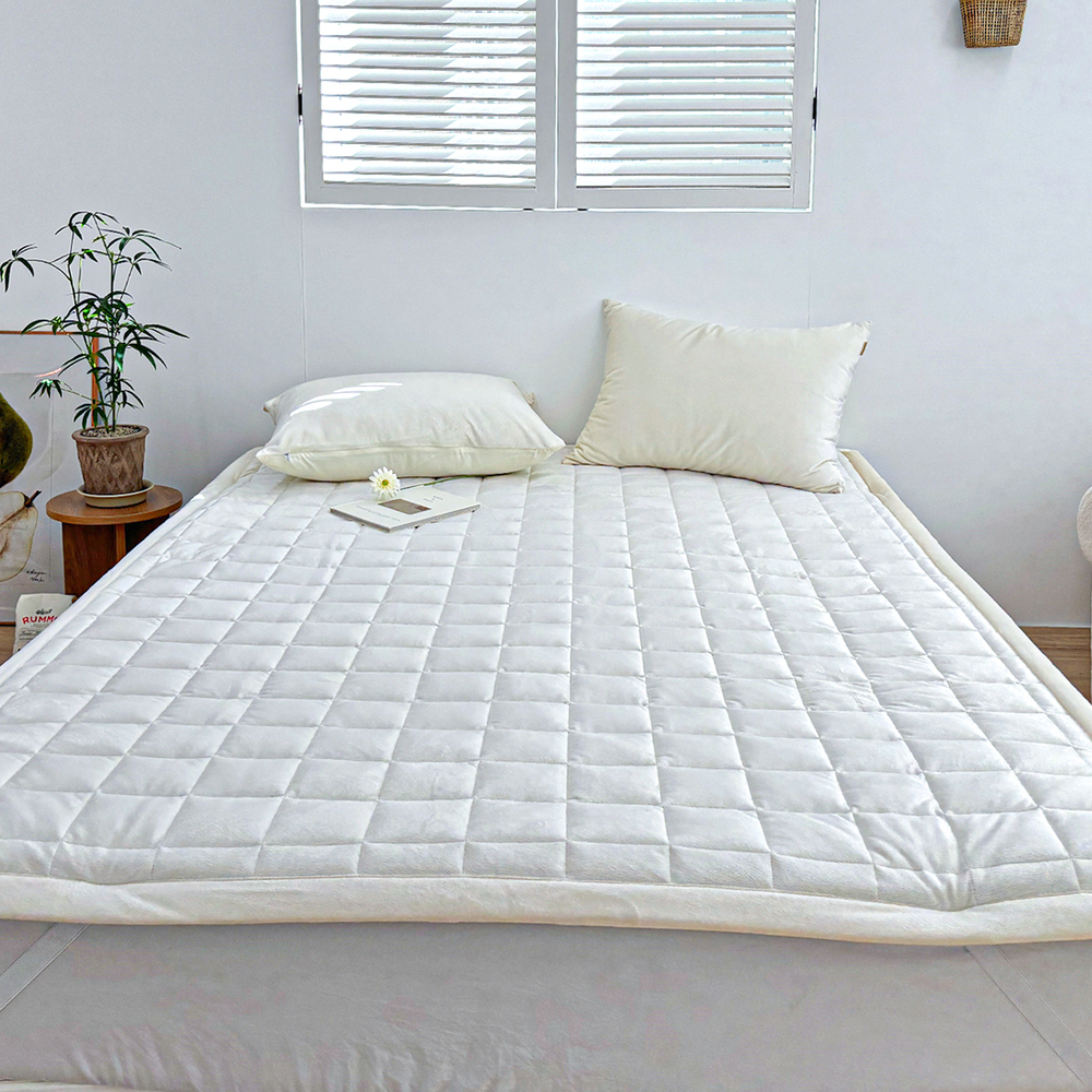 포근한 윈터테일 겨울 밍크 극세사 고정밴딩 침대패드 베어 아이보리, SS(슈퍼싱글)