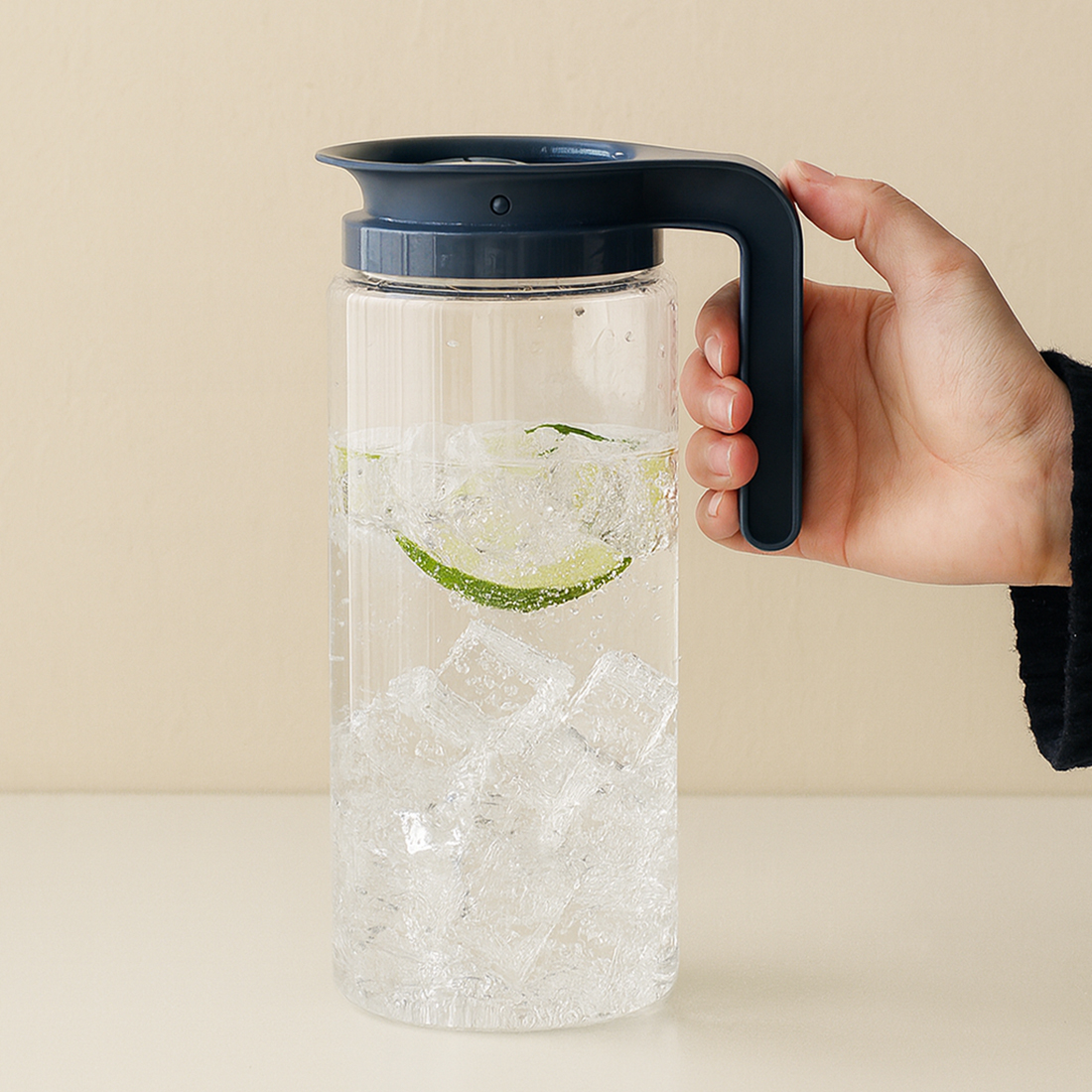코맥스물병 트라이탄 물병 냉장고 카페보틀 음료디스펜서 코멕스 비스프리 국내산 1.7L - 상품 이미지