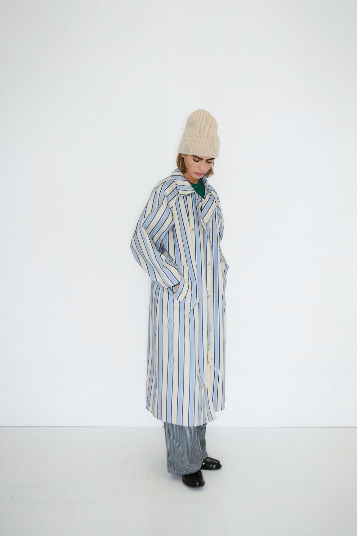 타이니코튼 다크바닐라 스트라이프 롱 트렌치코트 AW25-753R01 ONE COLOR - 상세 이미지 3
