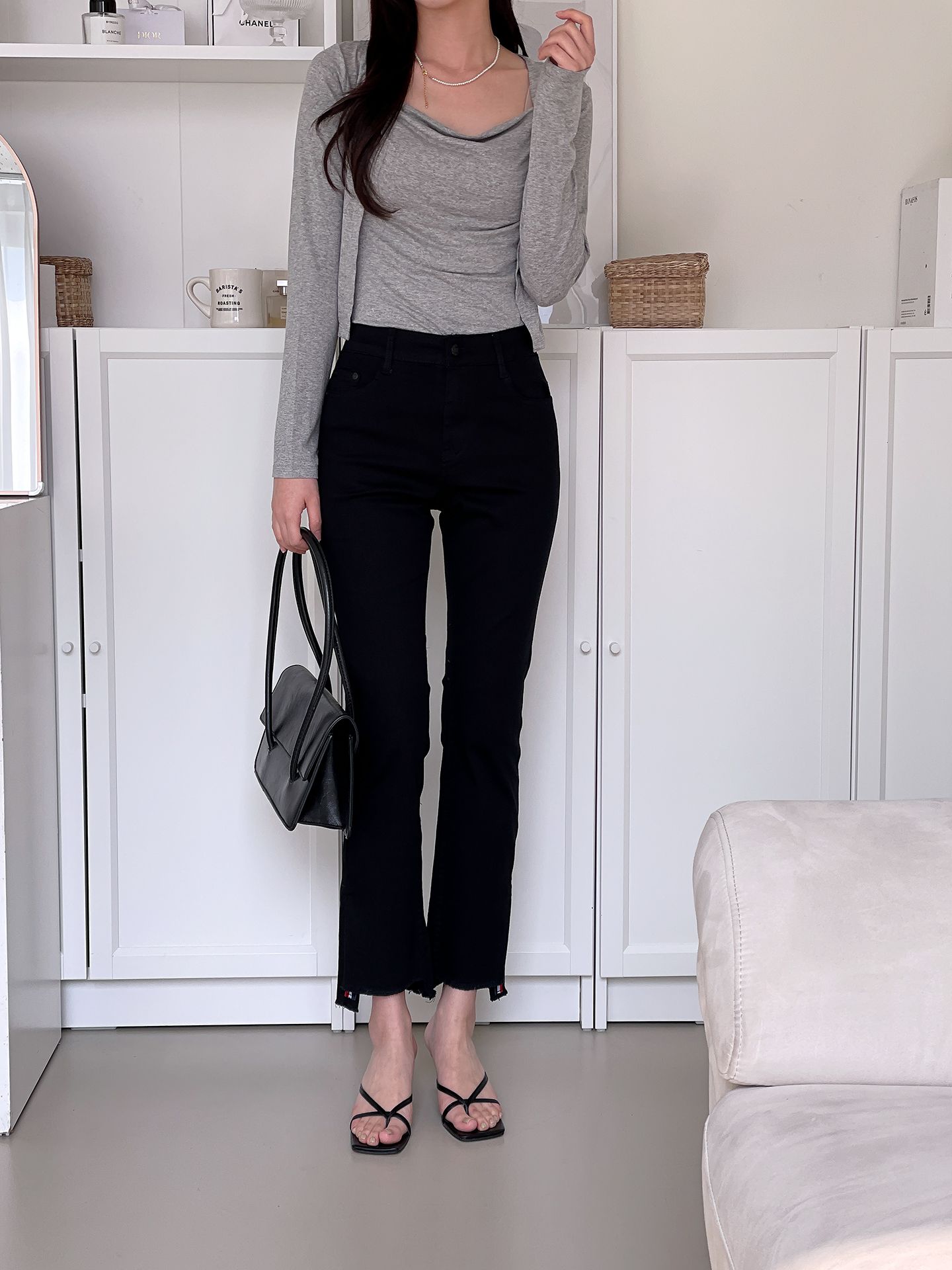 55-88 밑단 트임 일자핏 면스판블랙팬츠 여자가을검정바지 - 상세 이미지 2