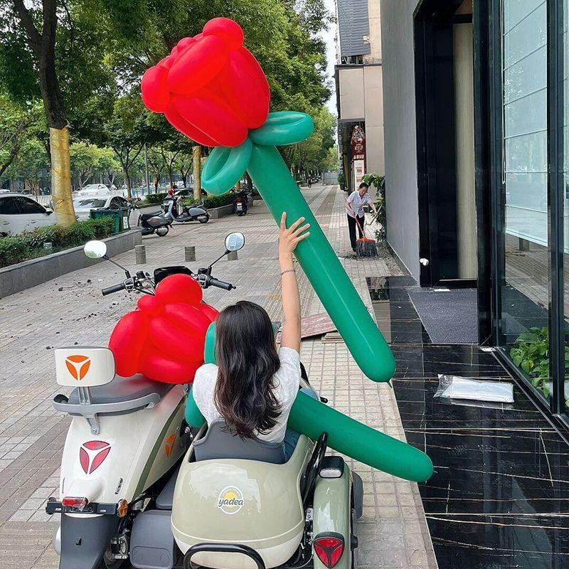 거대한 장미 대형 생일선물 결혼 고백 높이 조화 웨딩 배경 인테리어 플라워 청혼 패키지 중형 장미꽃 재료세트 1송이 높이 1m - 상세 이미지 3