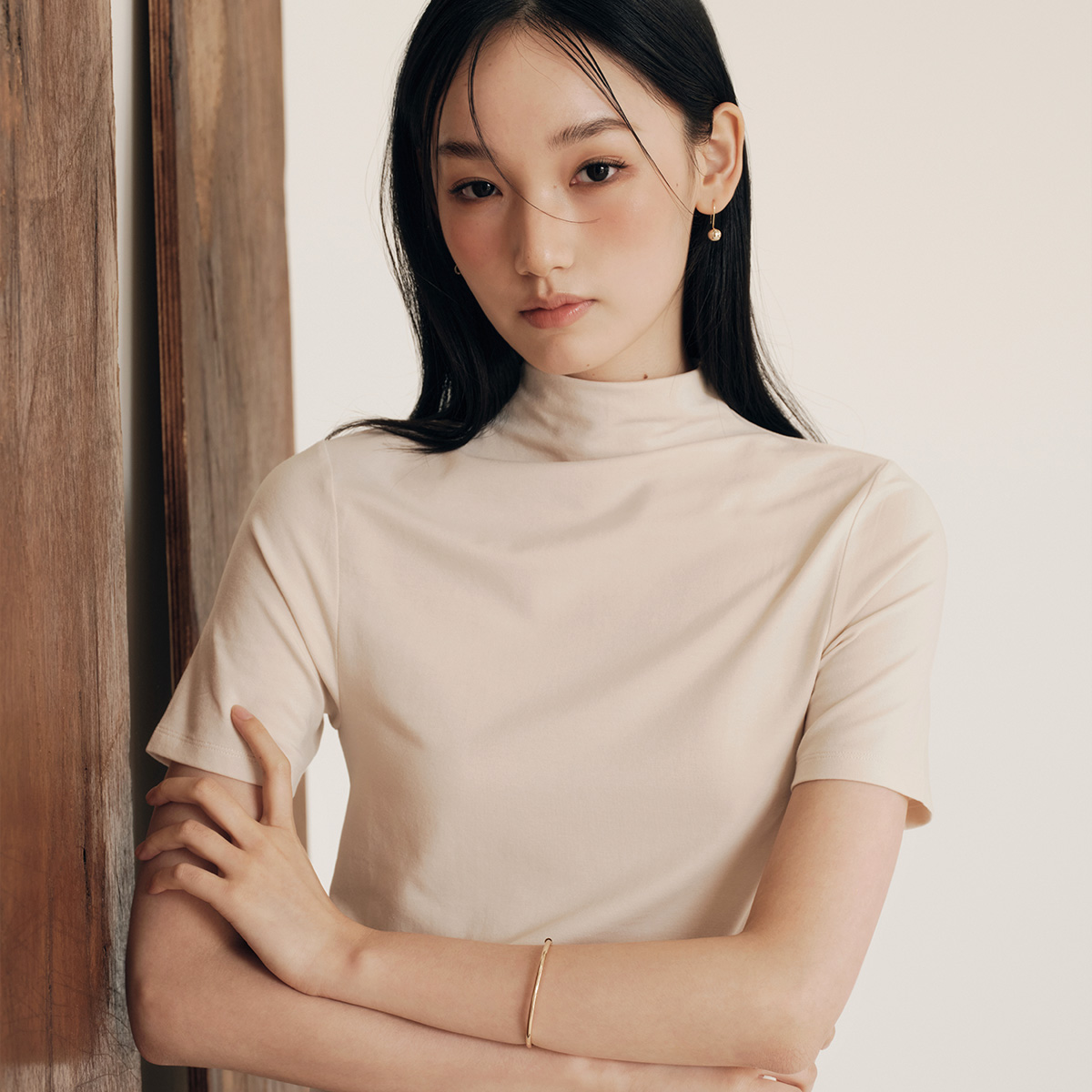 로엠 올데이 하이넥 반팔 티셔츠 RMLWF49R13