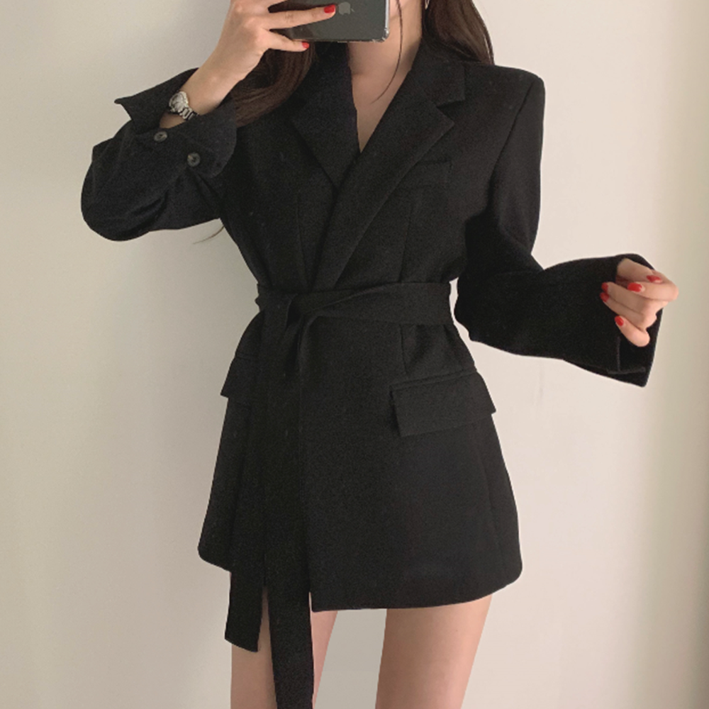여성 벨티드 자켓 원피스 화이트 미니 하객룩 정장 원피스 가을 결혼식룩 - 상세 이미지 4