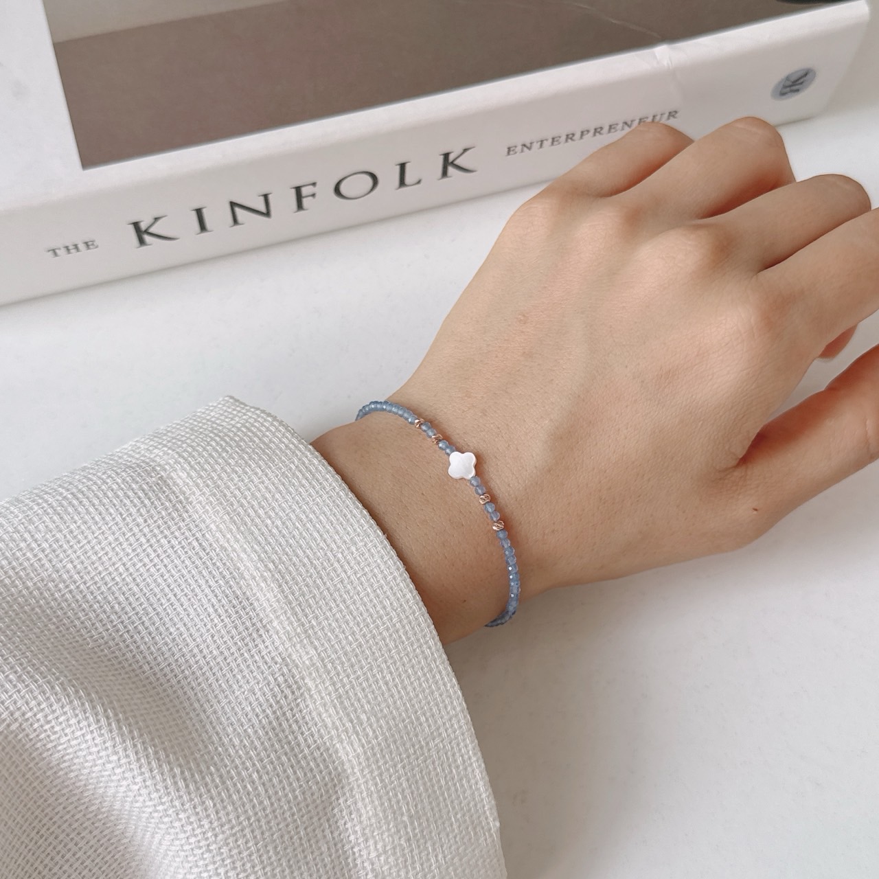 14K 흰자개 천연 원석 팔찌 클로버 포인트 데일리 레이어드 주얼리 이미지 7