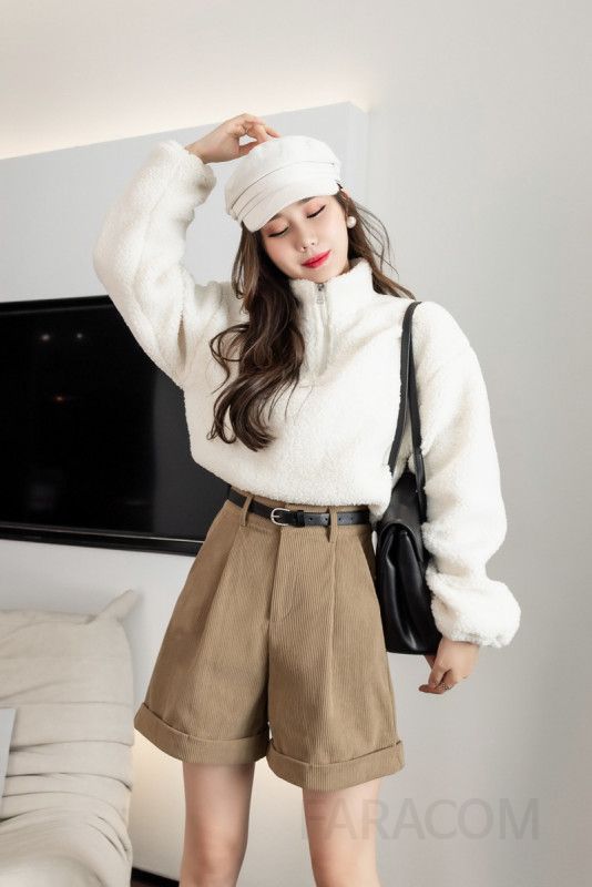 여성 데일리 오피스룩 코듀로이 와이드핏 하이웨스트 핀턱 포켓 반바지 숏팬츠 4부 하프팬츠 골덴바지 - 상세 이미지 4