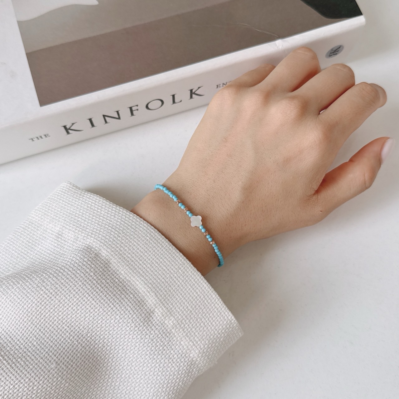 14K 흰자개 천연 원석 팔찌 클로버 포인트 데일리 레이어드 주얼리 - 상세 이미지 5