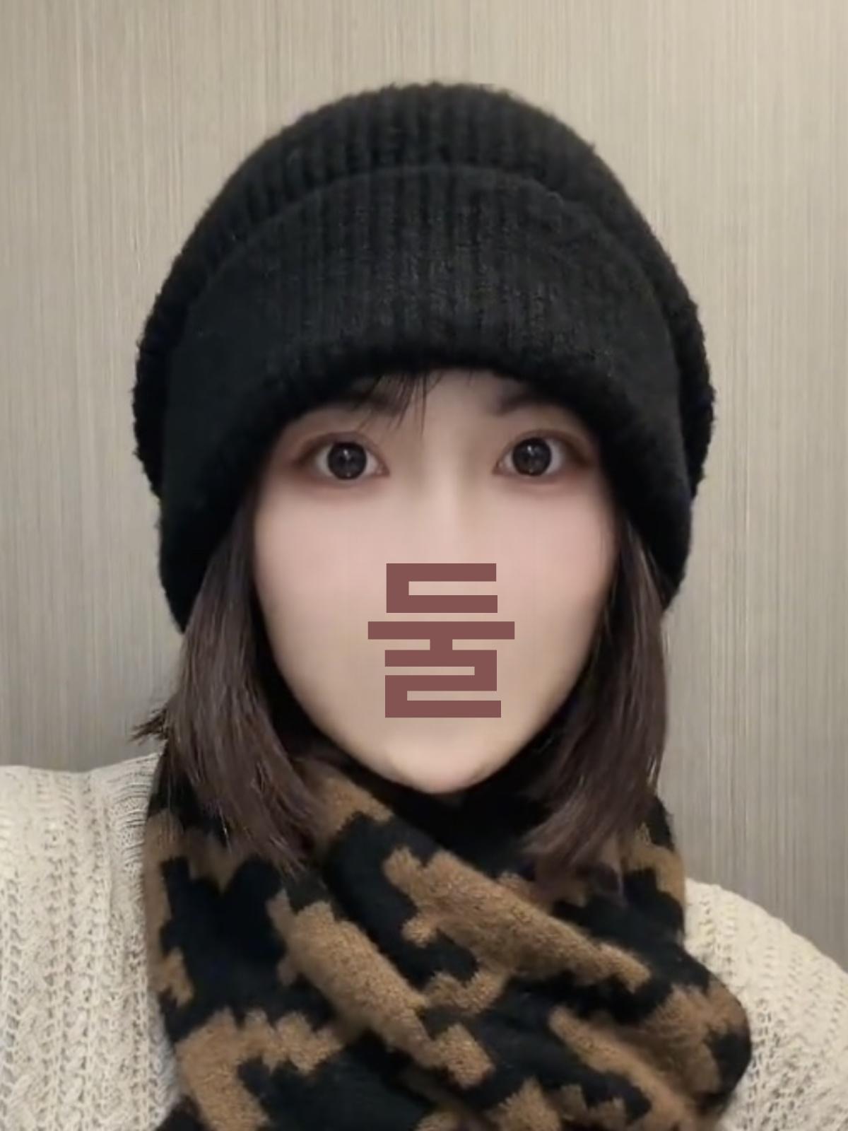가발달린모자 니트 항암가발 여성용 분리형 짧은 머리 블랙+브라운블랙 웨이브 헤어 블랙 - 상세 이미지 3