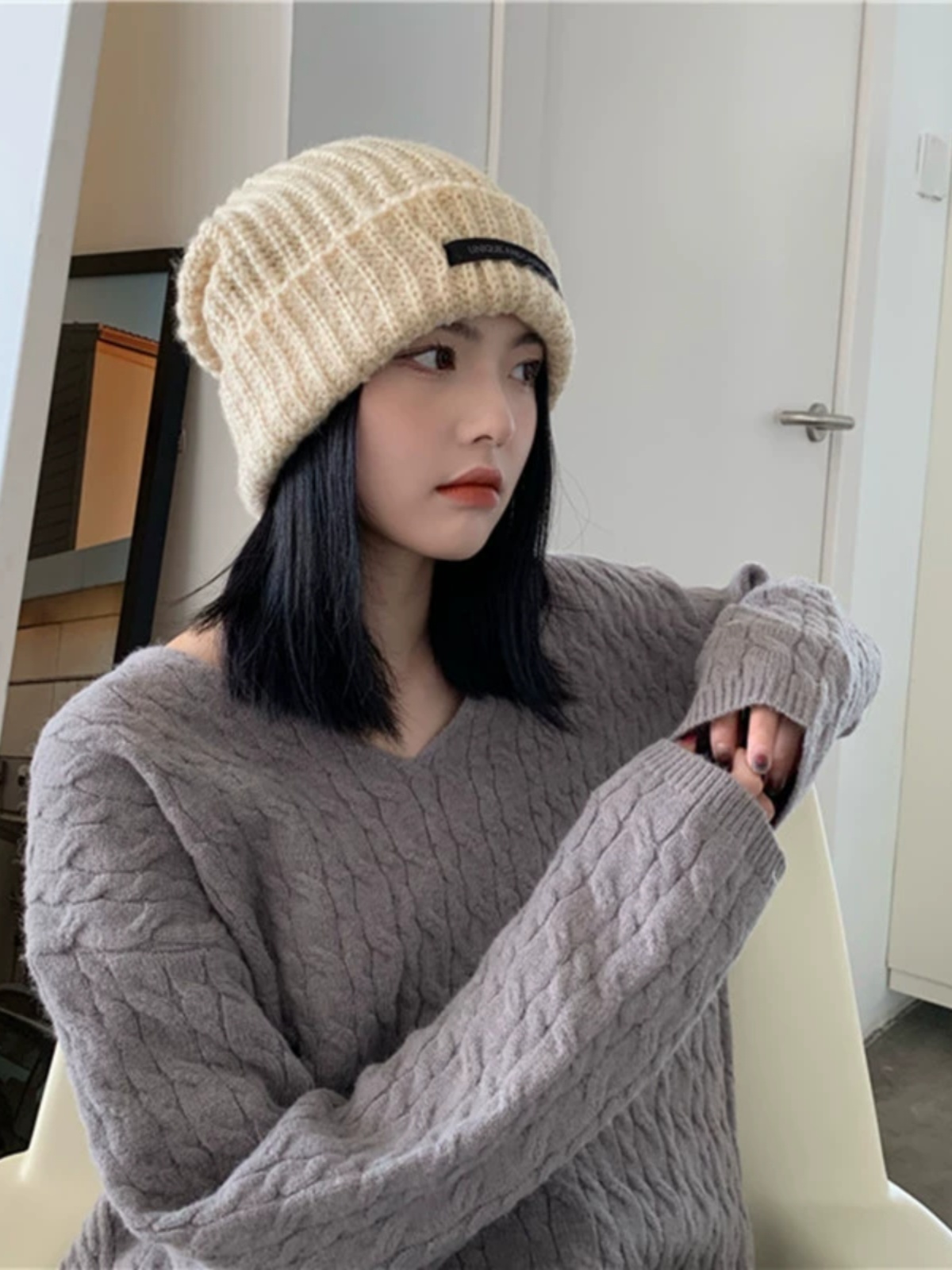 가발달린비니 항암가발 겨울 니트 모자 가발 베이지 모자+브라운블랙 가발 - 메인 이미지