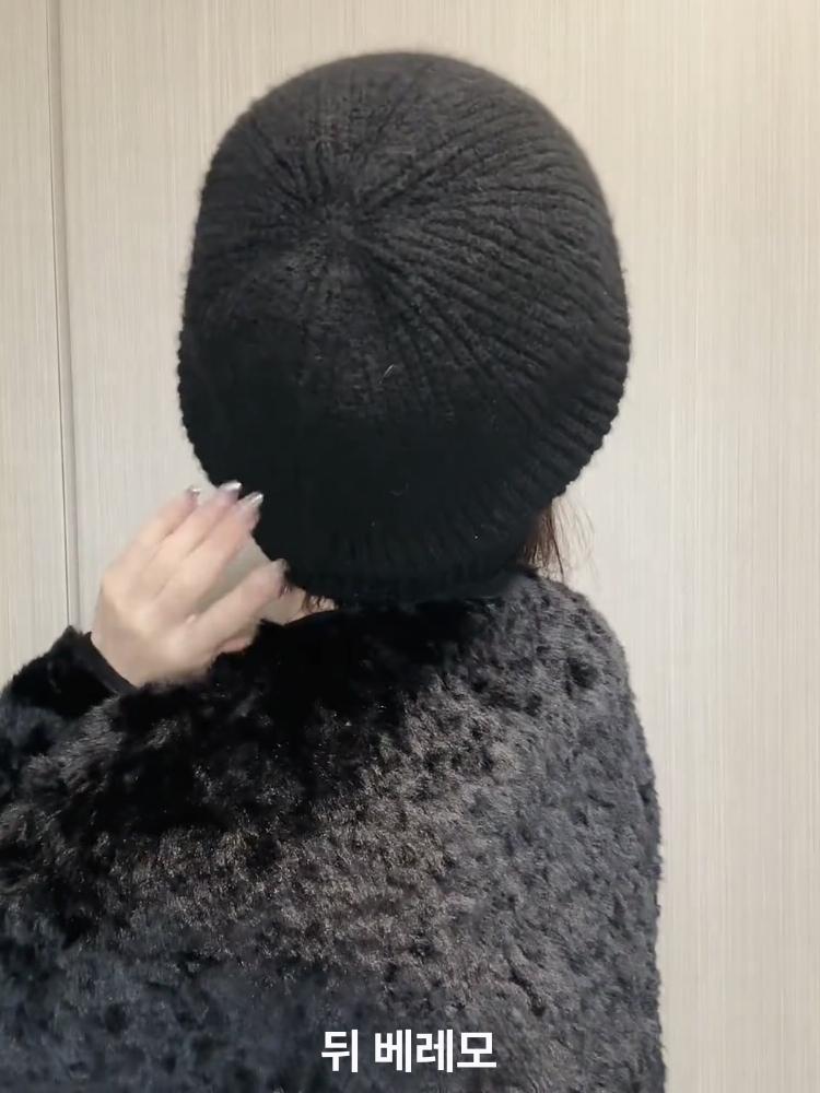 가발달린모자 니트 항암가발 여성용 분리형 짧은 머리 블랙+브라운블랙 웨이브 헤어 블랙 - 상세 이미지 5