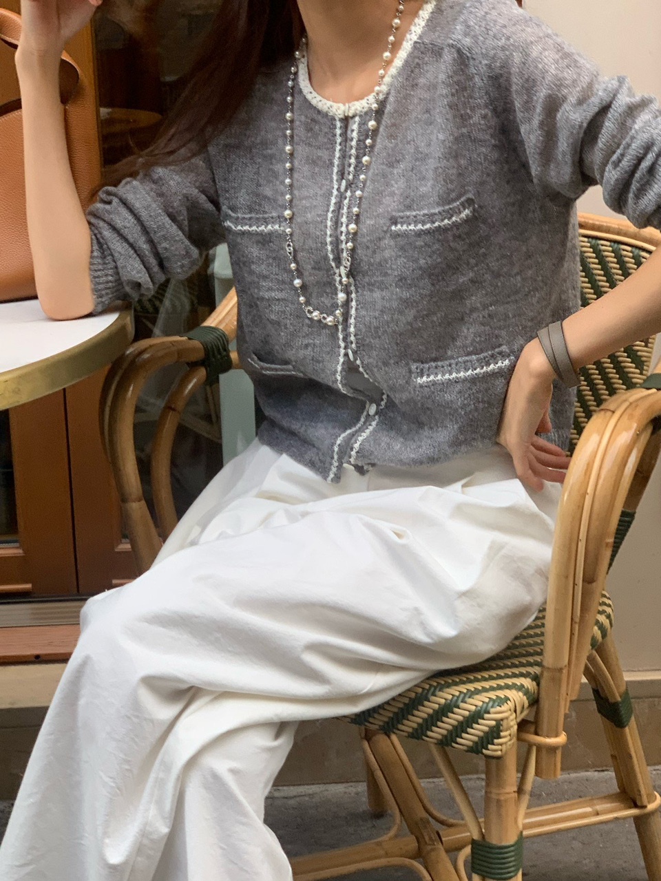 핸드메이드 자수 모헤어 자켓 가을 배색 스티치 울 니트 가디건 - 상세 이미지 4