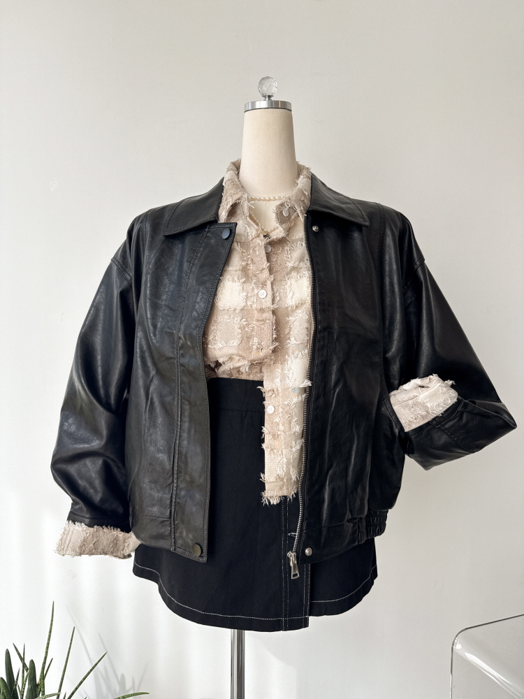 루즈핏 크랙 절개 포켓 카라 집업 블루종 레더 자켓