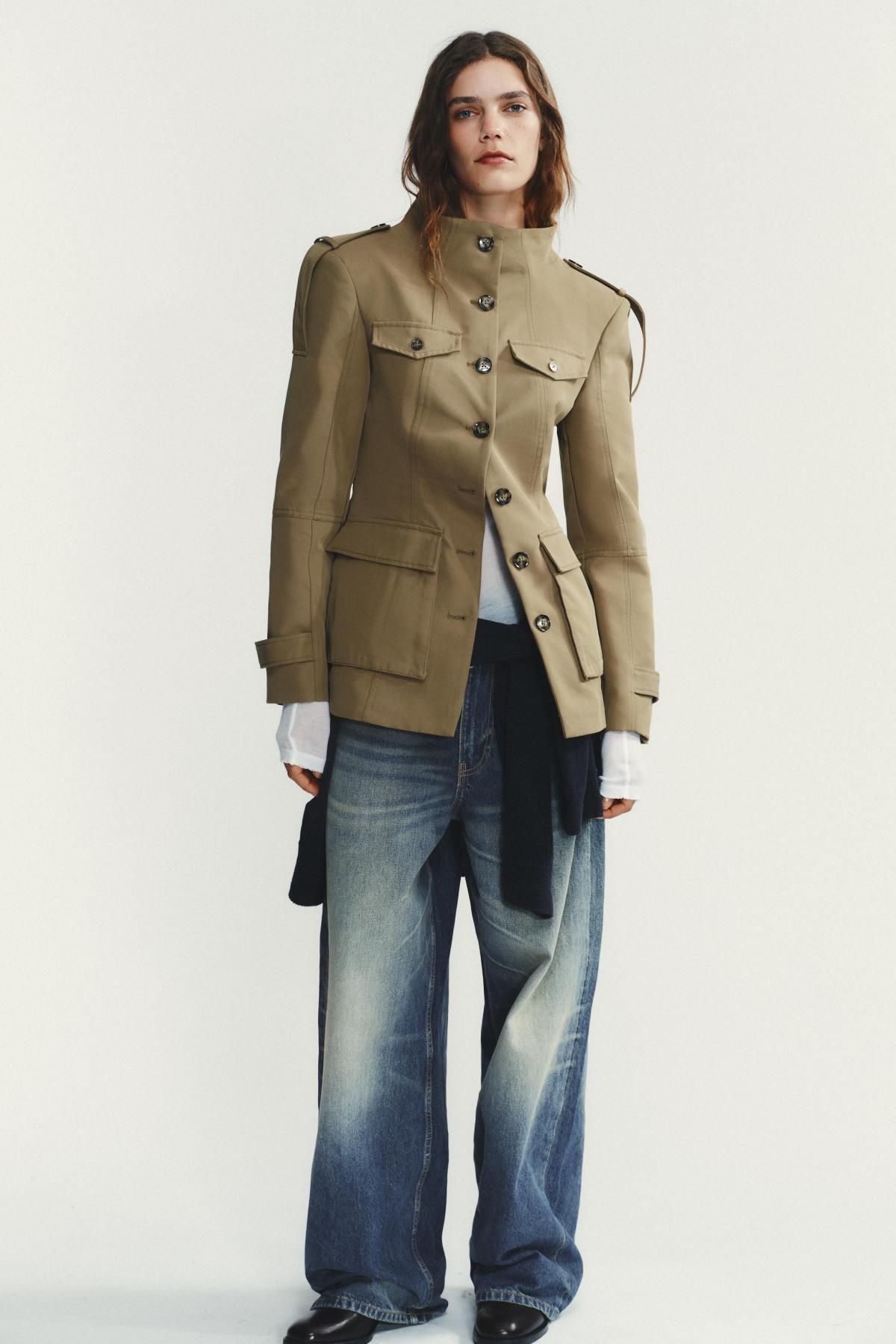 자라 유틸리티 하이넥 숄더탭 포켓 베이지 재킷 4341/718 LIGHT KHAKI - 상세 이미지 2