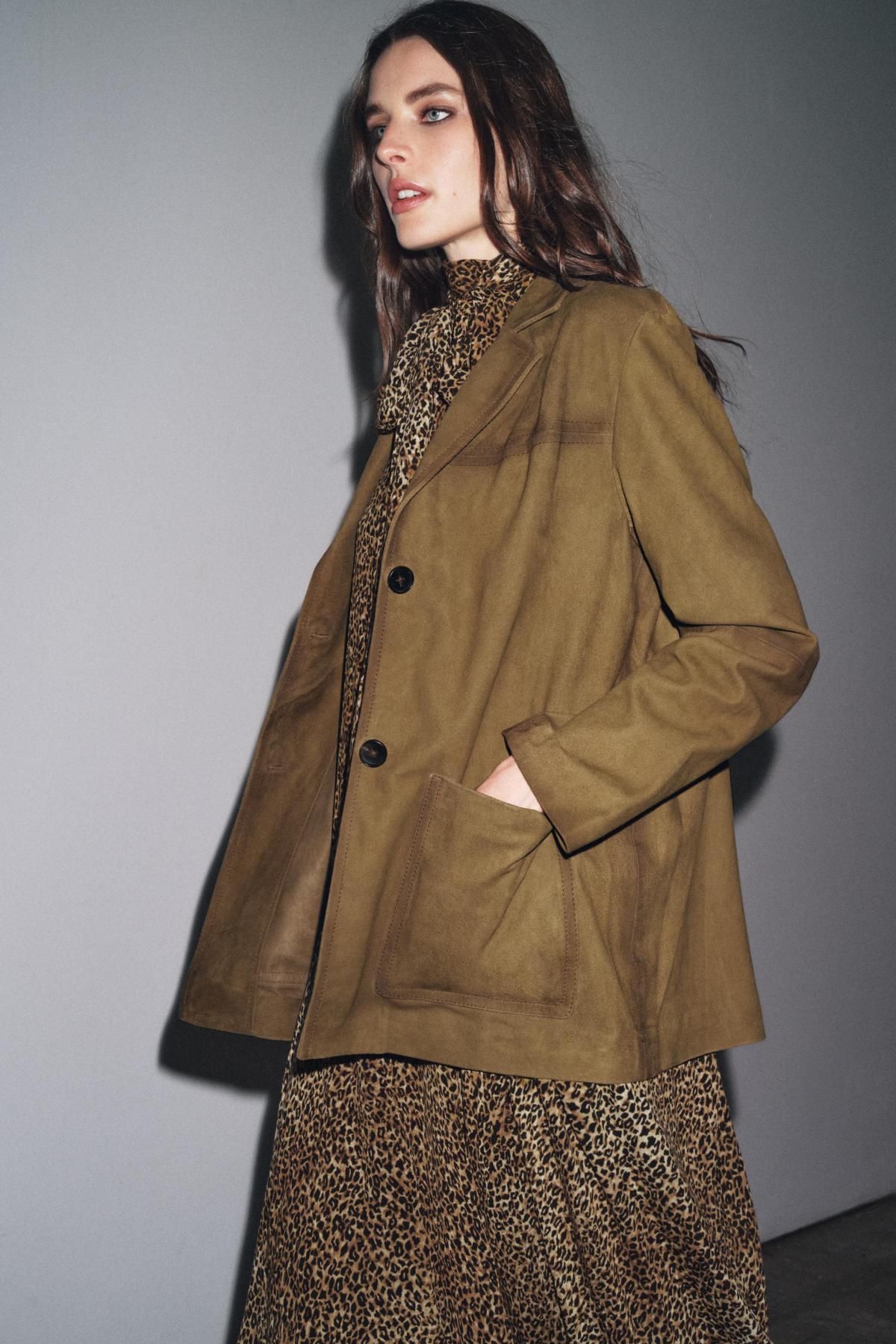자라 오버사이즈 100 스웨이드 레더 블레이저 1966/240 LIGHT KHAKI - 상세 이미지 3