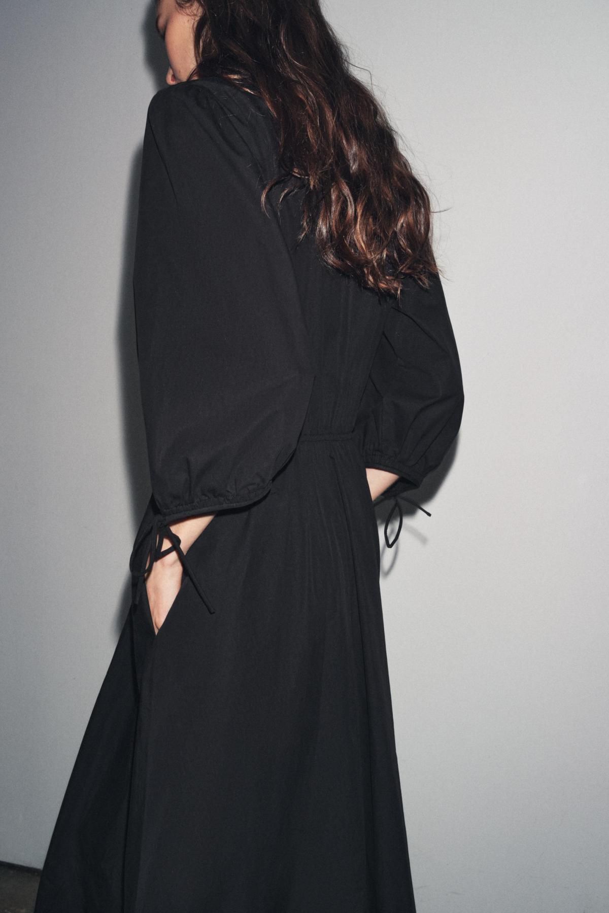 자라 트렌디 퍼프소매 코튼블렌드 미디 원피스 8678/325 BLACK - 상세 이미지 4