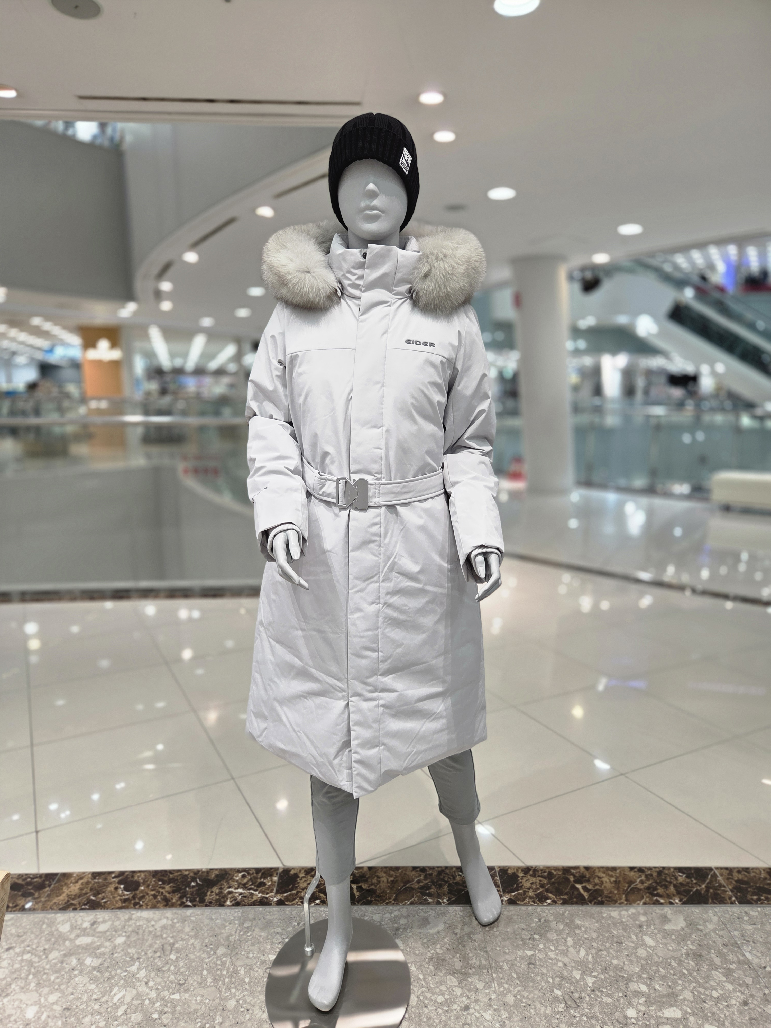 아이더 라헨느 여성 캐시미어 프리미엄 다운 코트 헝가리구스 야상 롱패딩 WW24511