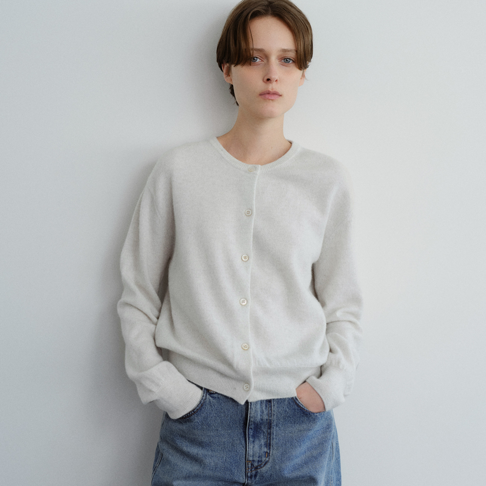 [블루브릭] Basic wool cardigan (white melange)