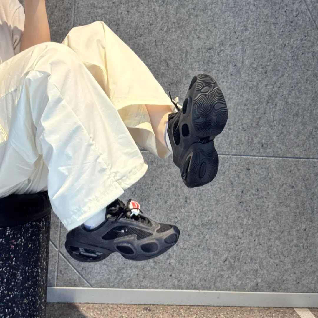 나이키 에어맥스 우먼즈 뮤즈 SE 앤트러사이트 블랙 HQ1831-001 이미지 6
