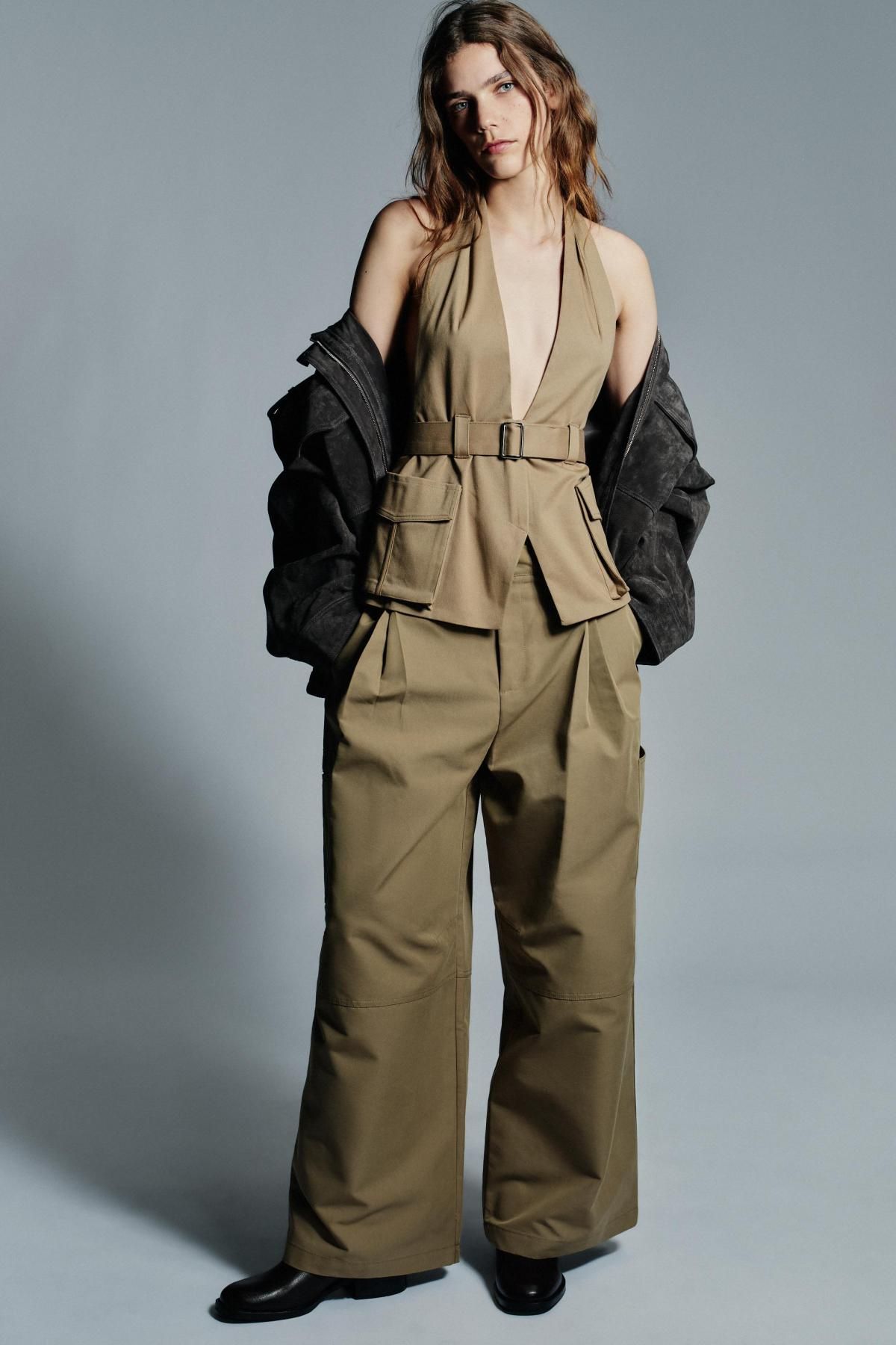 자라 테크니컬 포켓 홀터 탑 8834/170 KHAKI - 상세 이미지 2