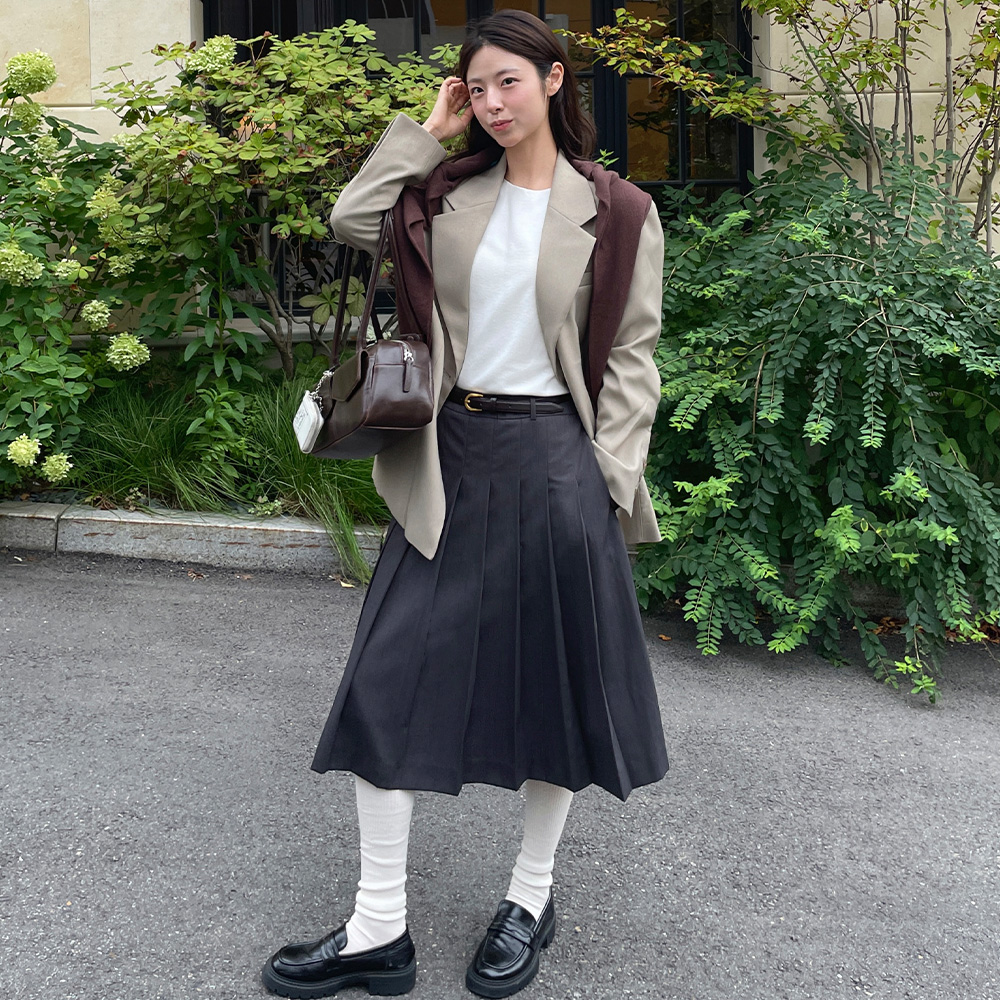 25FW 뉴클래식 플리츠 스커트