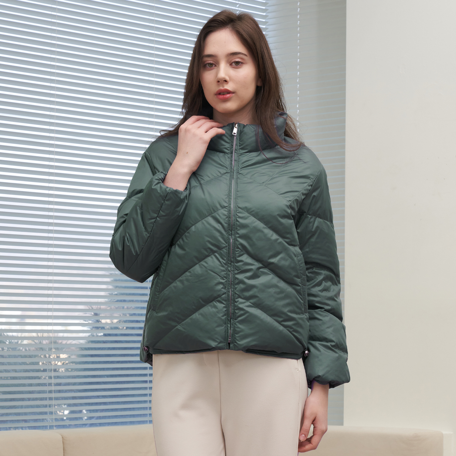[2colors] Lipbbam 립밤 롱슬리브 숏 덕다운 패딩 LJW005 - 상품 이미지