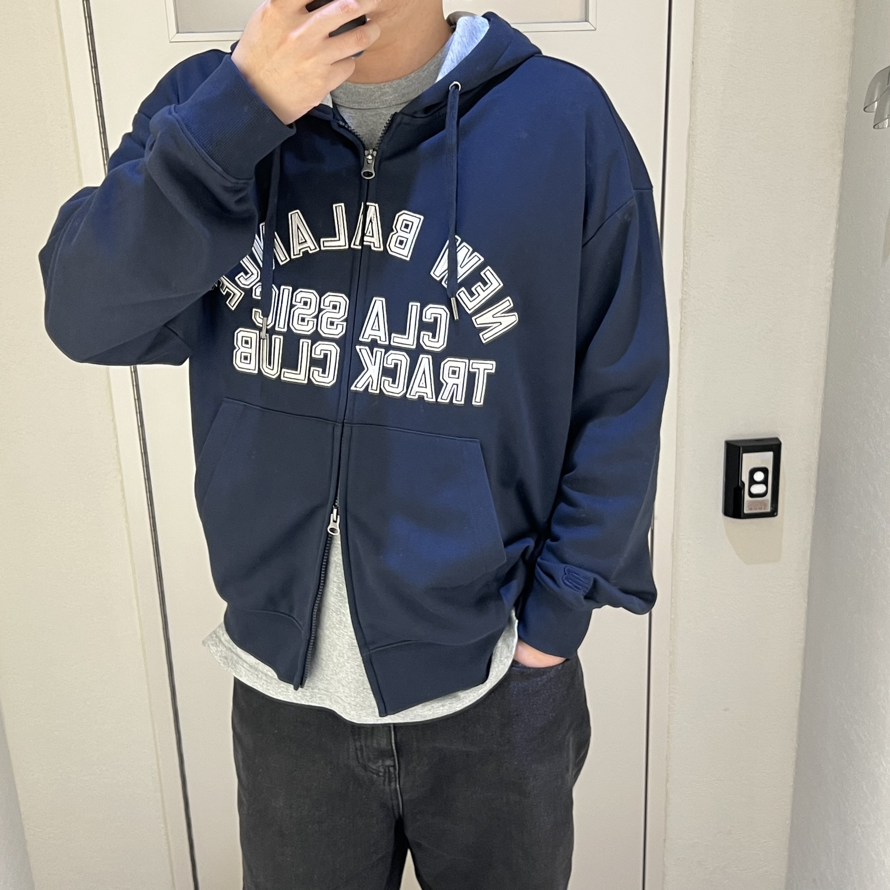 뉴발란스 후드집업 오버핏 투웨이 UNI 트랙 클럽 - 상세 이미지 3