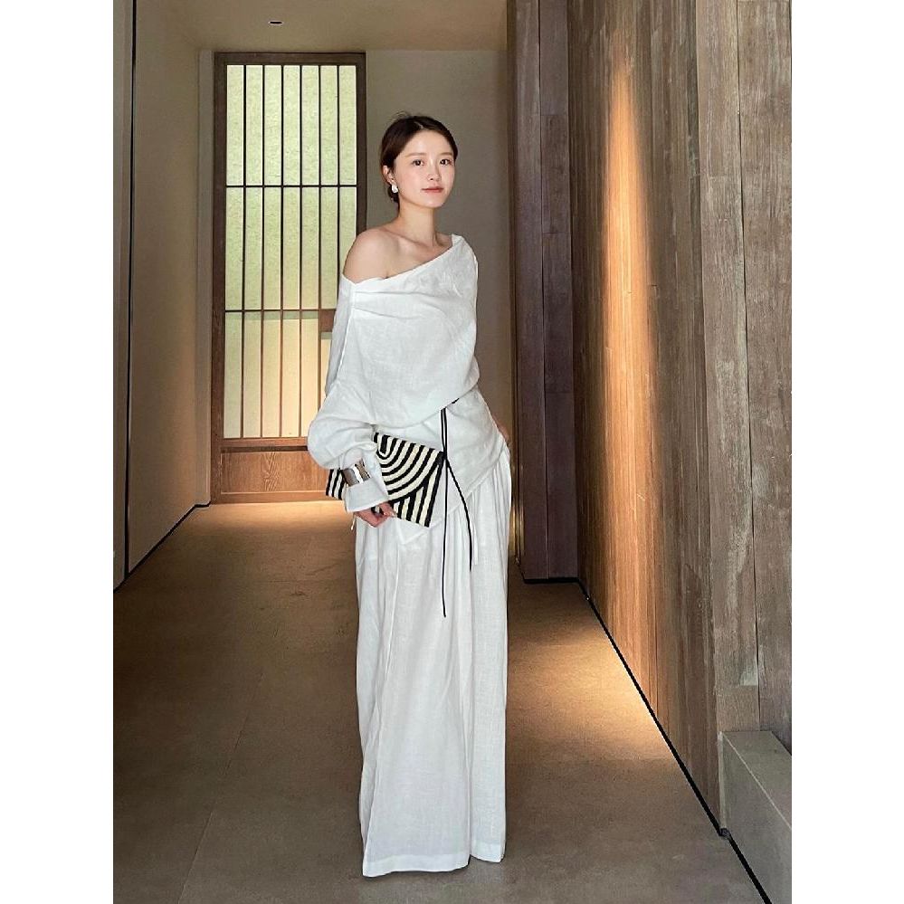 모시블라우스 여성 여름 젊은엄마옷 브이넥 린넨 펀칭 흰색 S - 상품 이미지
