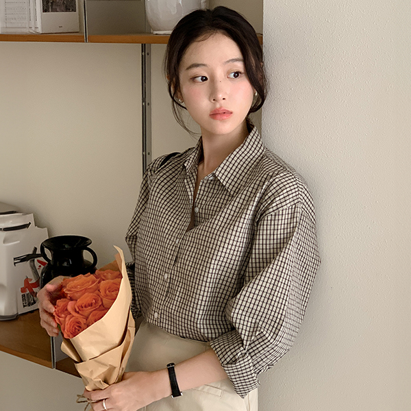 루즈핏 긴팔 체크 셔츠 남방 가을 데일리 오버핏 잔잔 체크셔츠 bs8424 - 메인 이미지