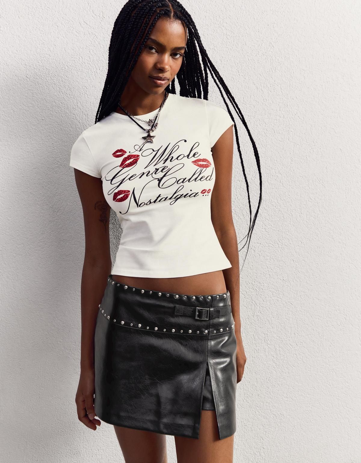 버쉬카 프린트 레터링 화이트 반팔 티셔츠 7638/360 OFF WHITE - 상세 이미지 4