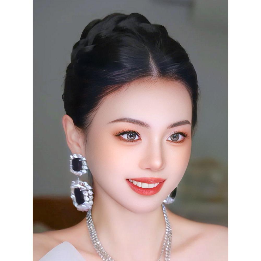 한복가채 한복머리 가발 쪽머리 중전 왕비 올림머리 꽃-내추럴 블랙 천금 공주 머리띠 모델 내추럴블랙 - 상품 이미지