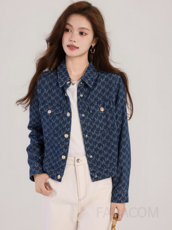여성 데님 프린트 재킷 봄 가을 패션 오버핏 청자켓 캐주얼 스타일 편안한 착용감 일상 데일리 아우터 모던한 디자인 트렌디한 룩 - 상세 이미지 5