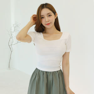 스퀘어넥 슬림핏 쫀쫀스판 골지 반팔티셔츠 쫄티 무지 이너 기본티 착용 후기 | 사이즈/핏 총정리 - 상품 이미지 1