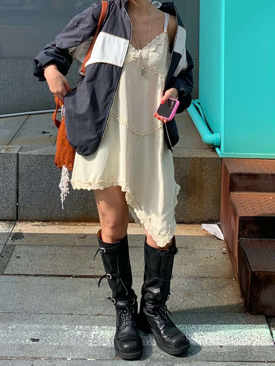 타라바이모션 비비 언발 원피스 가을 레이어드 레이스 뷔스티에 끈나시