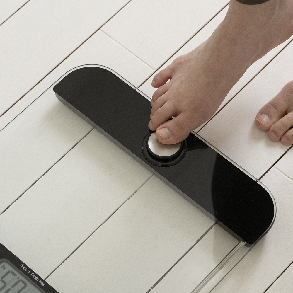 윈텍 디지털 무전원 체중계 B1718 스마트 가정용 몸무게 반영구적 사용
